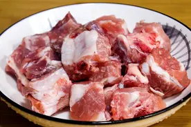 排骨这吃法太香了，我家10顿有9顿这样做，软嫩入味又营养，解馋图片