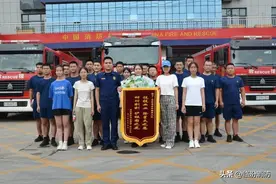 致敬火焰蓝！“沉浸式”体验消防员的一天图片