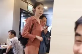 “港圈公主”近况曝光！49岁少女感爆棚，身家百亿曾痛失双胞胎图片