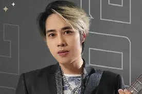 唱《三国恋》的Tank复出了，签新公司发新歌，形象帅气大变样图片