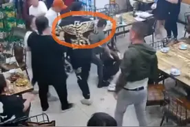 唐山打人事件后，打人男子所穿品牌遭网暴 网友：BOY被黑得最惨的一次图片