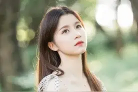 我开面馆供男友读研，他出息后不要我了，五年后，他母亲求我救命图片