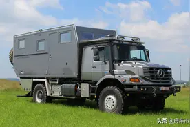 奔驰赛托斯Zetros4X4越野房车，7.2升六缸柴油机无惧爬坡涉水图片