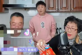 主持人朱桢太重感情，私下照顾兄弟乔任梁父母，咽炎发作还帮直播图片