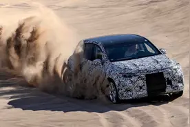 奔驰巨无霸来了！提供7座，还能越野，这款全新SUV比GLS还豪气图片