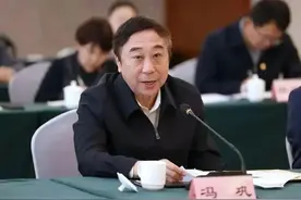 曲艺的春天来了？姜昆交棒，冯巩接班，郭德纲一天官宣两件大事！图片