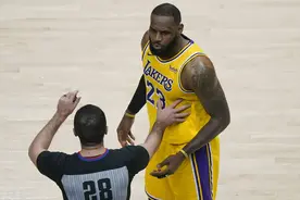 NBA入狱裁判自传：乔丹、詹姆斯都正在享受黑哨图片