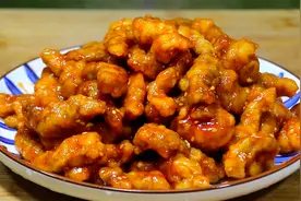 教你糖醋里脊的正宗做法，步骤详细，酸甜可口，老人小孩都喜欢图片