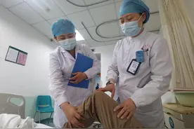 男子运动后又狂吃小龙虾 出现血尿查出横纹肌溶解图片