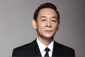 《正阳门下》他们表面是演员，实际是富豪，建博物馆、四合院养老图片