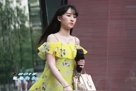 街拍：靓丽的街拍美女大家看腻了，看看日常街拍图片