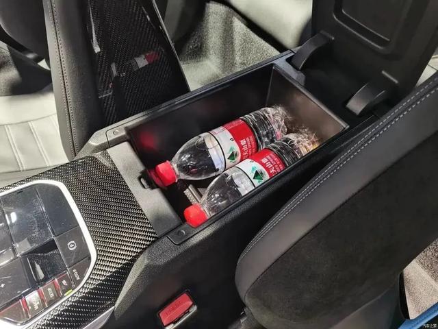 全新宝马M2：燃油绝唱？3.0T的驾驶者之车，买了就能坐等升值？！