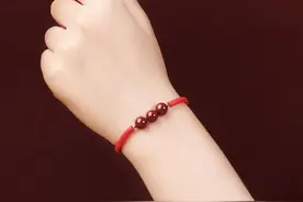 戴红绳都有哪些讲究？图片