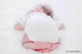 放屁是宝宝健康的“晴雨表”，这三种情况暗藏疾病信号，要谨慎图片