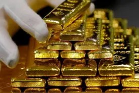 1吨黄金、美元和人民币，哪个更值钱？三选一你会选哪一个？图片