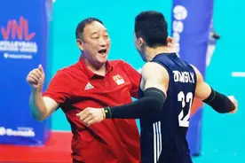 中国男排主帅吴胜：梦想带队参加巴黎奥运会，愧对妻子和儿子图片