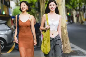 广东女生的性感，从不会藏起来！上街穿“吊带+露胯裤”，好养眼图片