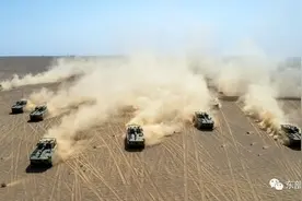 精准打击！火力全开！高清超燃图片