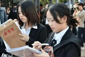 延期毕业算应届生吗图片