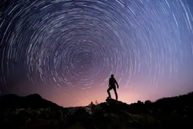 人的一生，必须经历3次蜕变图片