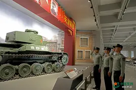 第81集团军某旅坦克五连赓续“功臣号”战斗精神图片