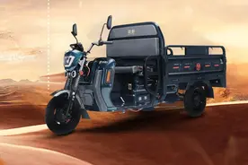 金彭、淮海推出新电动三轮车，承重更高，爬坡动力强劲，续航力足图片