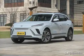 新车 | 奥特能平台中大型纯电SUV，配30英寸6K屏，实拍别克E5图片