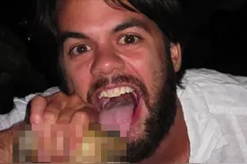 舔癞蛤蟆上瘾的，不仅有澳洲狗，还有美国人！到底有啥可舔的？图片