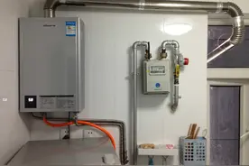 家里的电热水器，是一直开着还是使用时再开，看完你就明白了图片