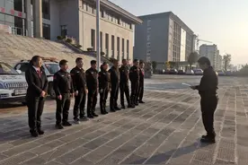 邻居砌墙“添堵” 腾冲法院强制执行生效判决图片