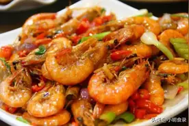 家常菜香辣基围虾详细教程，快学起来吧图片