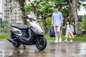 最省油的台湾踏板，三阳发布全新迪爵125，百公里油耗不到1.6L图片