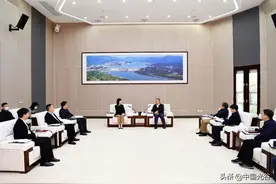 刘洁张勇强拜访中国三峡集团图片