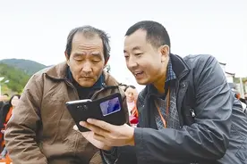 陈行甲：强硬反腐第一人，中国最牛县委书记为何突然辞职人生转场图片