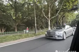 这应该是新款刚刚上市的大B，具体叫啥呢？图片