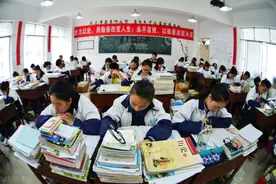 上了高中后，如何继续保持好成绩？老师：高一学生做好这5点图片