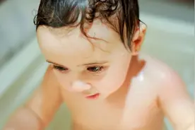 宝宝洗头、理发就大哭？原因竟然是这样！10条应对一次讲清图片