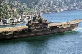 现今乌克兰与当年“瓦格良”号图片