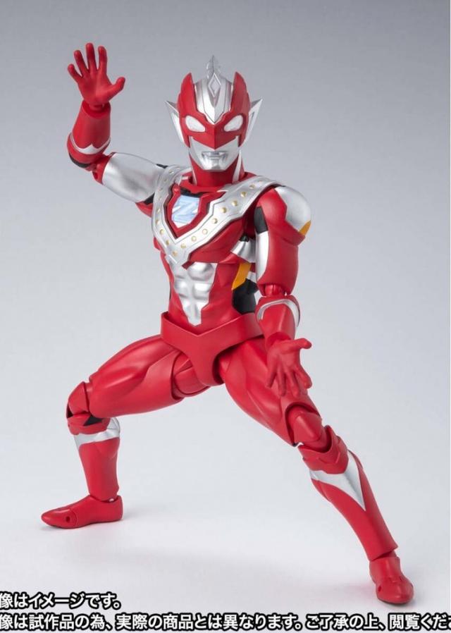 模玩资讯：万代 S.H.Figuarts 泽塔奥特曼 贝塔冲击形态