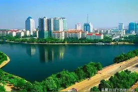 它是湖南36个边境县之一，唐宋时还是一片水域，有一个诗意的名字图片