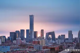 北京朝阳区著名的皮村，数万名北漂聚集地。图片