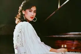 9位真正的“中国式”美人：五官明艳大气，甩如今一线女星一大截图片