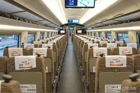 高铁F座为什么最受欢迎？这份选座攻略请收好→图片