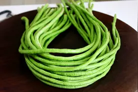 炒豆角时，有人焯水有人直接炒，难怪不好吃，教你正确做法，真香图片