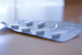 氯雷他定，治疗过敏性鼻炎的好药！但别长期吃，医生告知背后原因图片