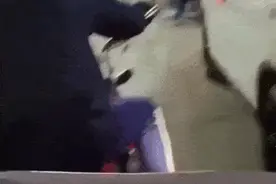 女人穿瑜伽裤紧身裤就感觉很好看，为什么男的穿大家都觉得尴尬呢图片