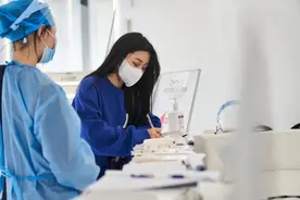 牙齿松动！种植牙失败图片