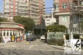 不锈钢能不能吸住吸铁石？沪一小区居民看着新安装的电梯，慌了…图片
