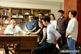 一群外国人坐飞机到河南看中医，网友：神秘的东方力量图片