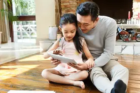 “女大避父”，三个“雷区”孩子再小，爸爸不能碰，爱孩子就避开图片